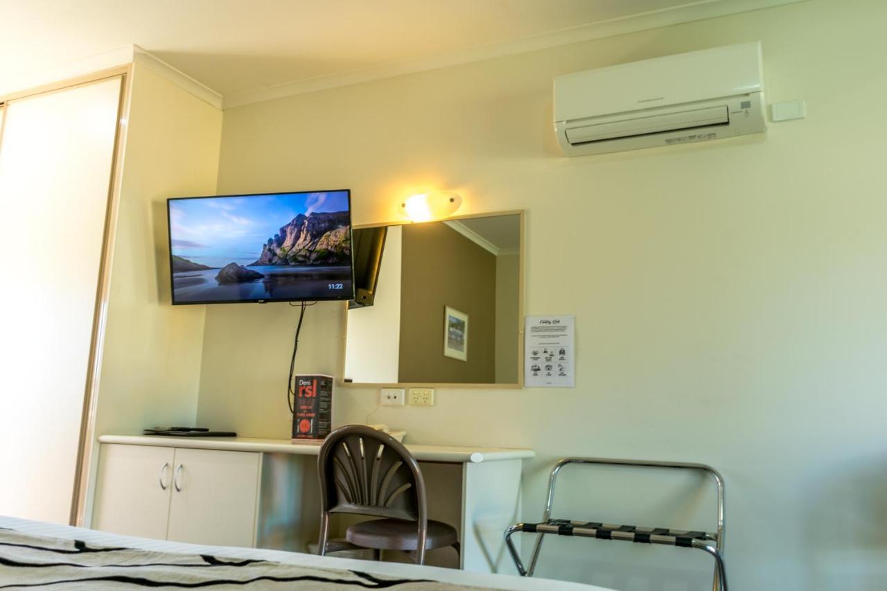 Deniliquin Country Club Motor Inn Exteriér fotografie