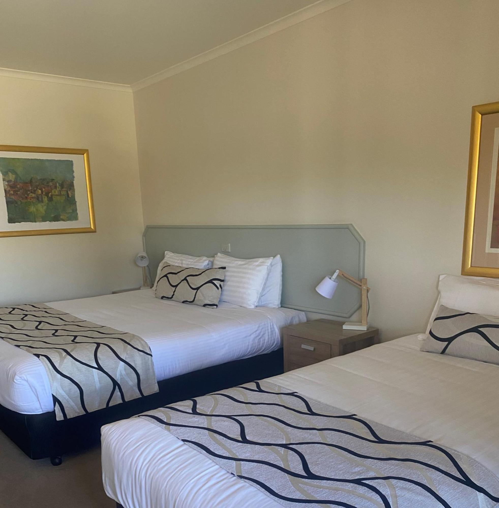 Deniliquin Country Club Motor Inn Exteriér fotografie