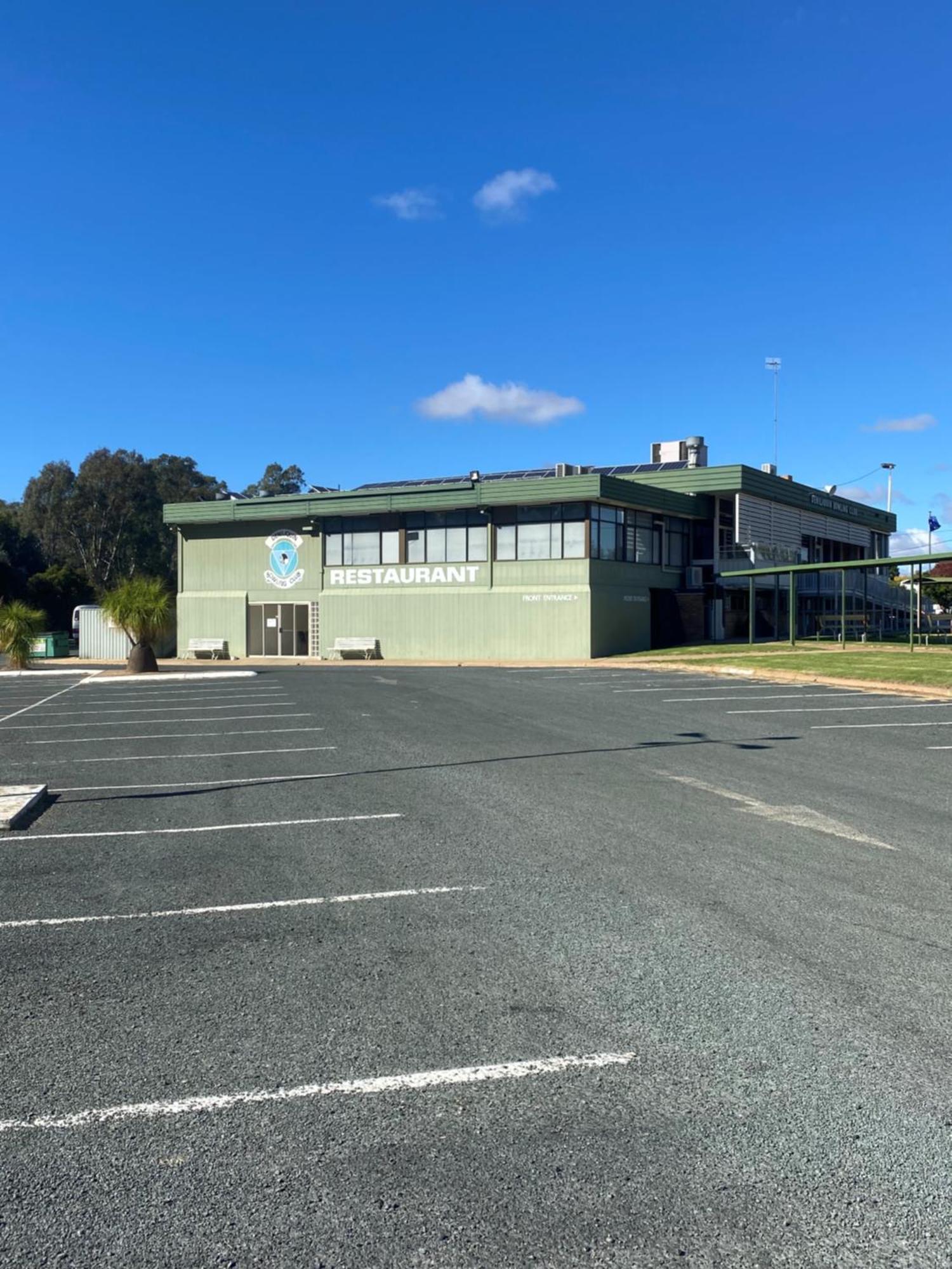 Deniliquin Country Club Motor Inn Exteriér fotografie