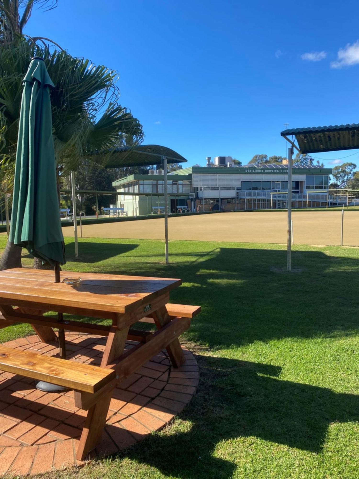Deniliquin Country Club Motor Inn Exteriér fotografie